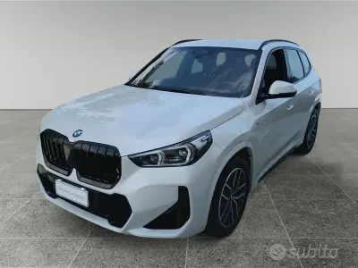 Usata BMW X1 M Sport 150 CV (110 kW) 2024 Alpinweiss iii pastello SUV