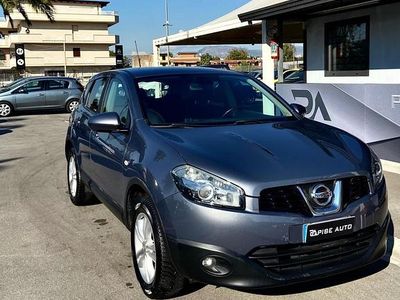 Argento Usata 2009 Nissan Qashqai Visia SUV | 4490 € (Buon prezzo)