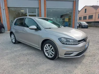 Usata VW Golf VII Executive 116 CV (85 kW) 2019 Argento Berlina