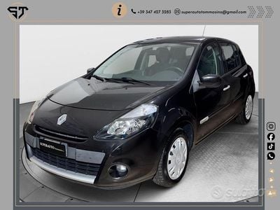 Usata Renault Clio IV Dynamique 75 CV (55 kW) 2012 Nero Berlina