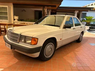 Usata Mercedes 190 75 CV (55 kW) 1990 Bianco Berlina
