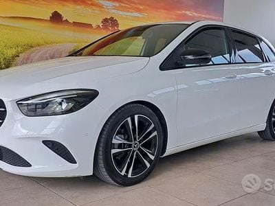 Begagnad Mercedes B180 116 HK (85 kW) 2020 Vit Minibuss