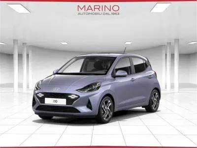 Käytetty Hyundai i10 Advanced 67 HP (49 kW) 2022 Harmaa Viistoperä