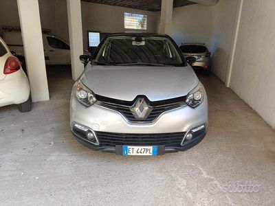 Usata Renault Captur 90 CV (66 kW) 2013 Argento SUV