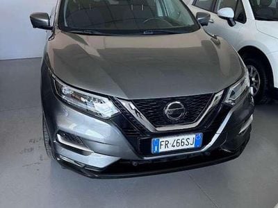 Usata Nissan Qashqai N-Connecta 110 CV (80 kW) 2018 Grigio SUV