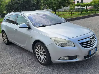 Usata Opel Insignia 160 CV (117 kW) 2009 Argento Station wagon