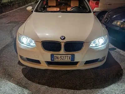Usata BMW 320 Cabriolet 177 CV (130 kW) 2008 Bianco Cabrio