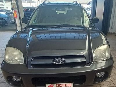 Usata Hyundai Santa Fe 113 CV (83 kW) 2006 Grigio SUV