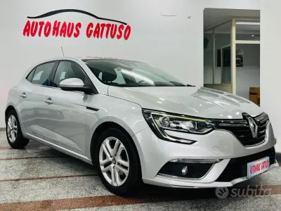 Brugt Renault Mégane IV Intens 116 HK (85 kW) 2020 Grå Sedan
