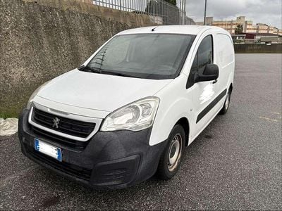 Usata Peugeot TePee Active 99 CV (72 kW) 2016 Furgone