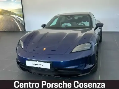 Nuova Porsche Taycan 4 Cross Turismo Cross Turismo 139 kW (190 CV) 2026 Blu genziana metallizzato Station wagon