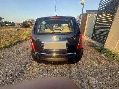 Usata Lancia Musa 2006 Blu Monovolume