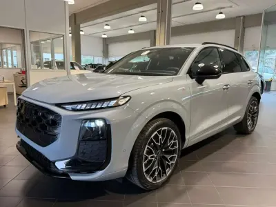 Nuova Audi Q3 S-Line 150 CV (110 kW) 2026 Grigio SUV