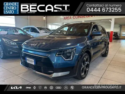 Usata Kia Niro 105 CV (77 kW) 2023 Blu SUV