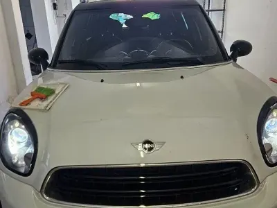 Usata Mini Cooper Countryman 111 CV (81 kW) 2015 Bianco SUV