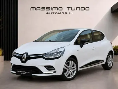 Usata Renault Clio LIMITED 73 CV (53 kW) 2018 Bianco