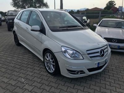 Mercedes B180