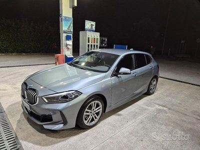 Usata BMW 116 Shadowline 116 CV (85 kW) 2023 Grigio Utilitaria