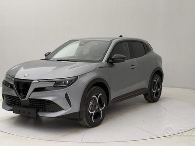 Nuova Alfa Romeo Junior Edizione Speciale 145 CV (106 kW) 2025 Grigio SUV