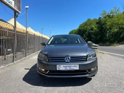 Usata VW Passat Highline 140 CV (102 kW) 2011 Grigio Berlina