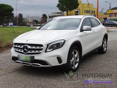 Usata Mercedes GLA180 AMG 109 CV (80 kW) 2018 Bianco SUV