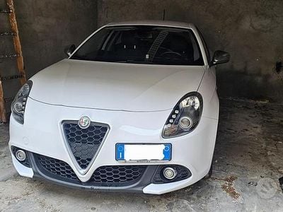 Usata Alfa Romeo Giulietta 120 CV (88 kW) 2017 Bianco Utilitaria