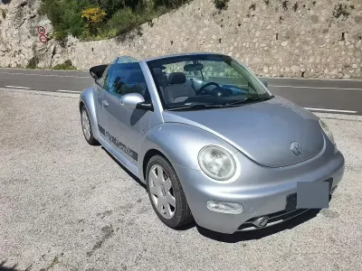 Usata VW New Beetle 116 CV (85 kW) 2003 Grigio Utilitaria