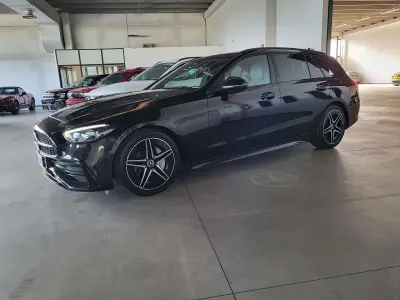 Usata Mercedes C200 Premium 163 CV (119 kW) 2022 Nero Station wagon