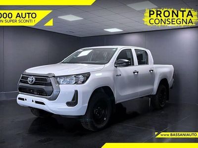 usata Toyota HiLux 2.4 D-4D 4WD 4 porte Double Cab Com