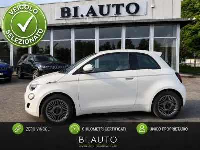 Usata Fiat 500e Icon 42 kW (58 CV) 2021 Bianco Utilitaria