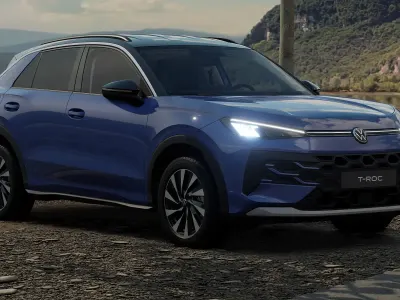 Nuova VW T-Roc Life 115 CV (84 kW) 2026 Celestial blue metallizzato nero SUV