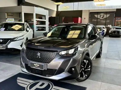 Usata Peugeot 2008 Allure 110 CV (80 kW) 2022 Grigio platinium metallizzato SUV