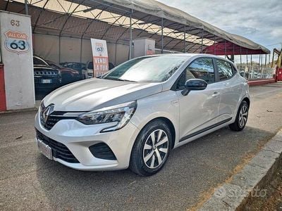 Brugt Renault Clio V 101 HK (74 kW) 2023 Grå Sedan