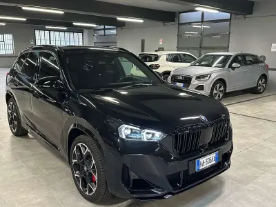 Usata BMW X1 Efficient Dynamics 300 CV (220 kW) 2025 Nero SUV