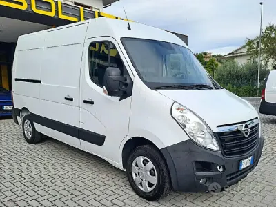 Usata Opel Movano Edition 170 CV (125 kW) 2018 Bianco Monovolume