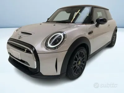 Nuova Mini Cooper SE Classic 75 kW (102 CV) 2026 Utilitaria