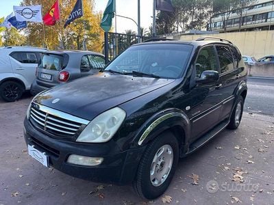 Usata SsangYong Rexton 165 CV (121 kW) 2005 Nero SUV