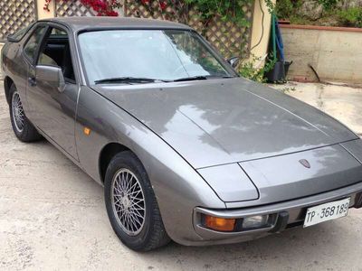 Porsche 924