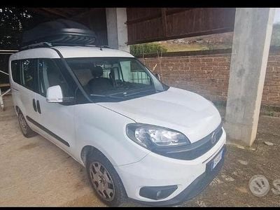 Usata Fiat Doblò 120 CV (88 kW) 2015 Bianco Monovolume