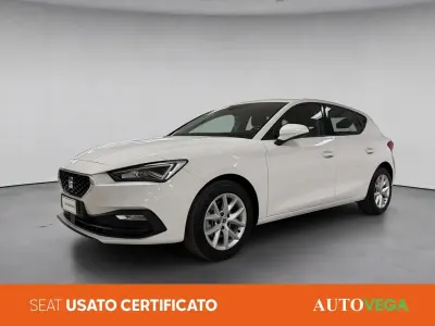Usata Seat Leon Business 116 CV (85 kW) 2022 Bianco / pastello Berlina