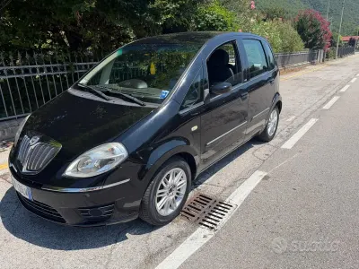Usata Lancia Musa 95 CV (69 kW) 2009 Nero Monovolume