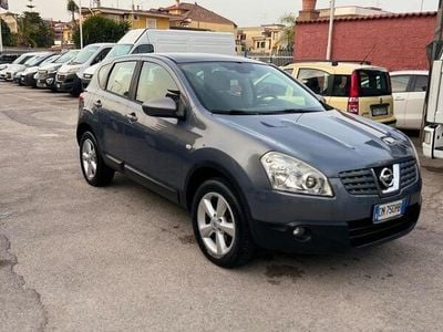Usata Nissan Qashqai Tekna 106 CV (77 kW) 2008 Grigio SUV