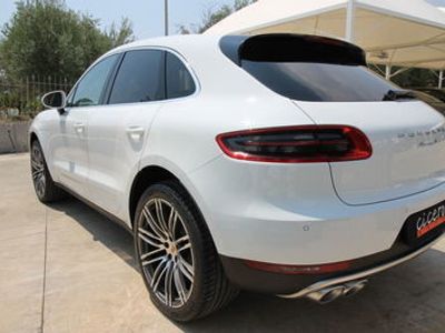 Porsche Macan S