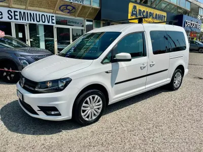 Usata VW Caddy Maxi 102 CV (75 kW) 2016 Bianco Monovolume