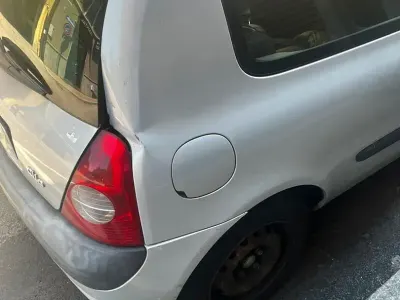 Usata Renault Clio 75 CV (55 kW) 2003 Grigio Utilitaria