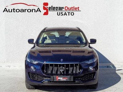Usata Maserati Levante GranLusso 350 CV (257 kW) 2018 Ri0f blu metallizzato SUV