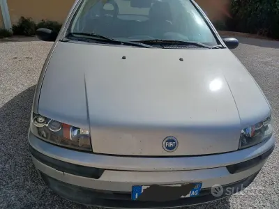 Usata Fiat Punto 60 CV (44 kW) 2002 Utilitaria