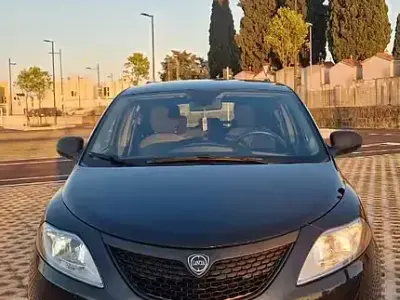 Usata Lancia Ypsilon 69 CV (50 kW) 2021 Nero Utilitaria