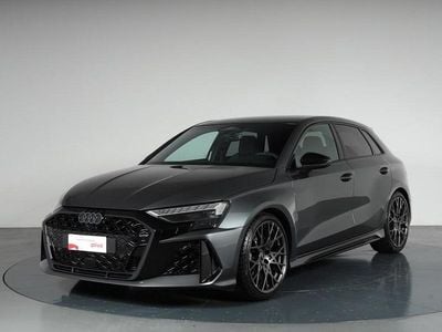 Usata Audi RS3 Ambiente 400 CV (294 kW) 2025 Grigio daytona perlato Berlina
