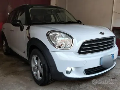 Usata Mini Cooper Countryman 111 CV (81 kW) 2012 Bianco SUV